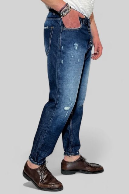 JEANS CASUAL SCURO CON ABRASIONI