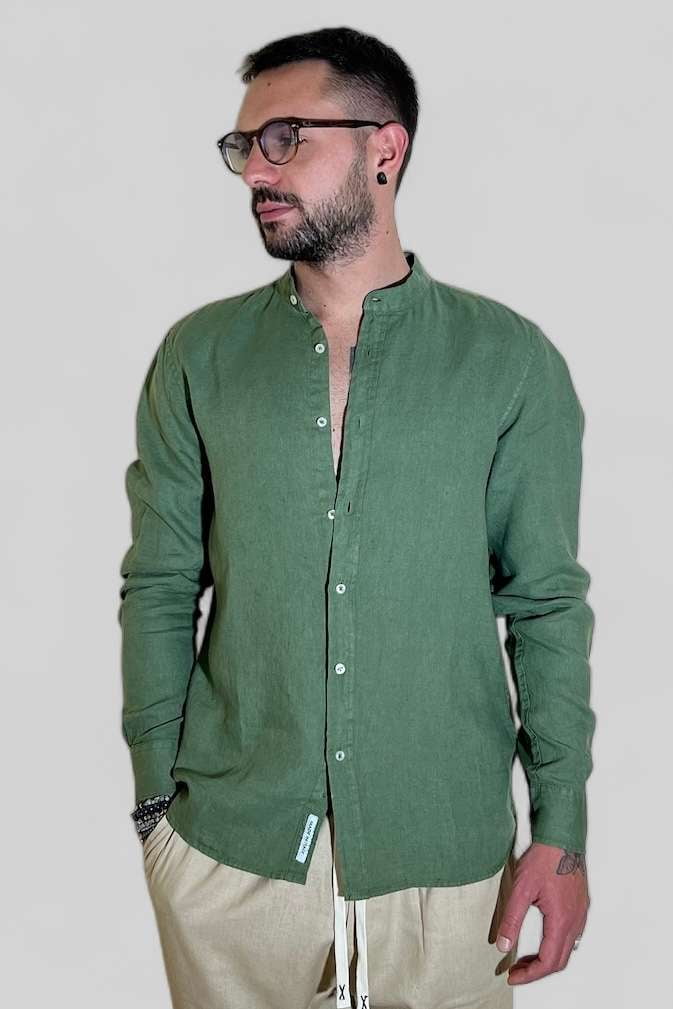 CAMICIA UOMO IN LINO MANICA LUNGA COLLO COREANO VERDE BOTTIGLIA B.38