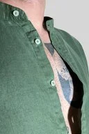 CAMICIA IN LINO COLLO COREANO VERDE - immagine 4