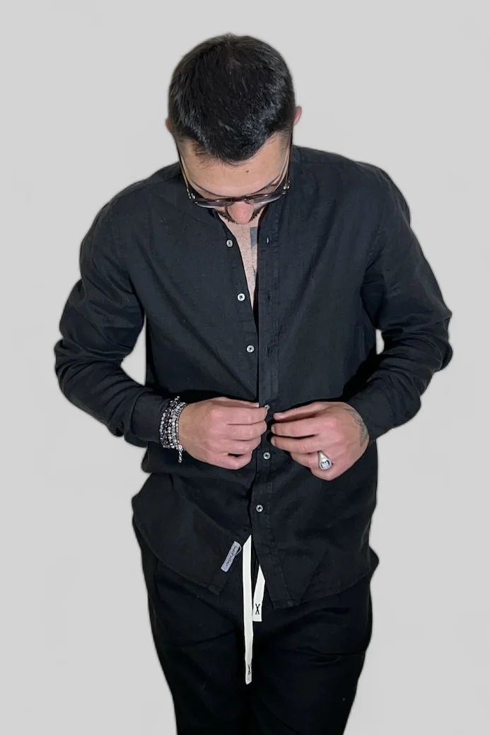CAMICIA IN LINO COLLO COREANO NERO - immagine 4
