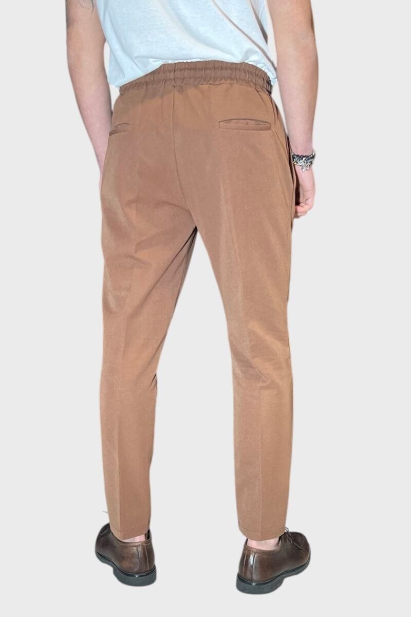 PANTALACCIO MORBIDO CON PINCES REGULAR FIT COCCIO - immagine 2