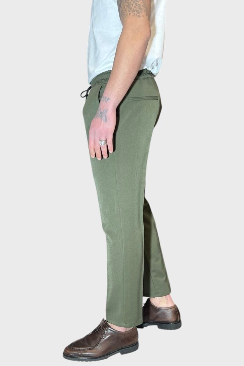 PANTALACCIO MORBIDO CON PINCES REGULAR FIT VERDE - immagine 4