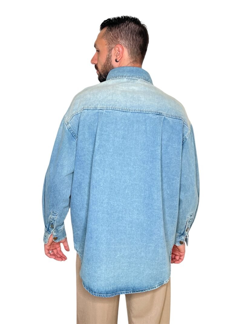 CAMICIONE OVER DENIM CHIARO - immagine 2