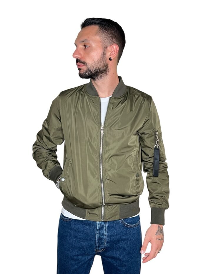 GIUBBINO UOMO LEGGERO ANTIVENTO E ANTIPIOGGIA VERDE MILITARE