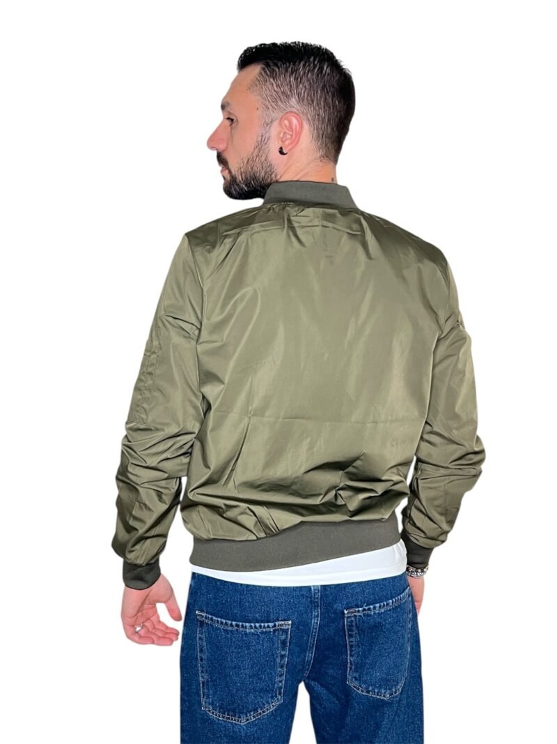 GIUBBINO UOMO LEGGERO ANTIVENTO E ANTIPIOGGIA VERDE MILITARE - immagine 2