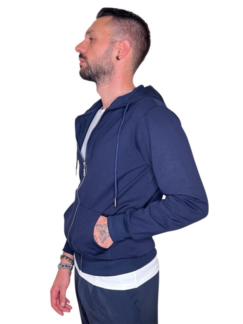 FELPA LEGGERA CON CAPPUCCIO E ZIP BLU - immagine 4