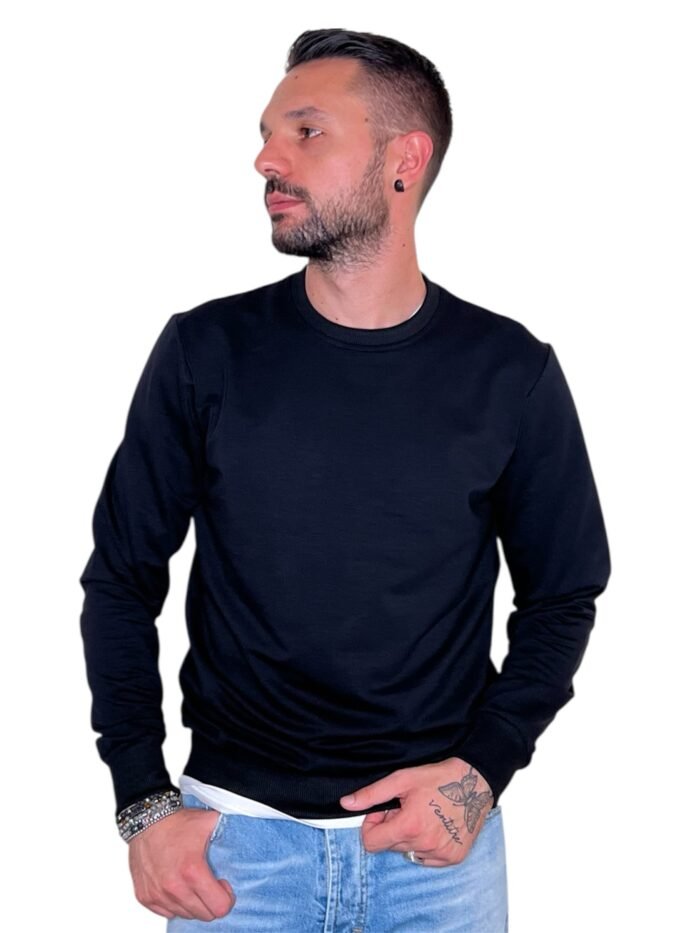 FELPA LEGGERA GIROCOLLO IN COTONE NERO