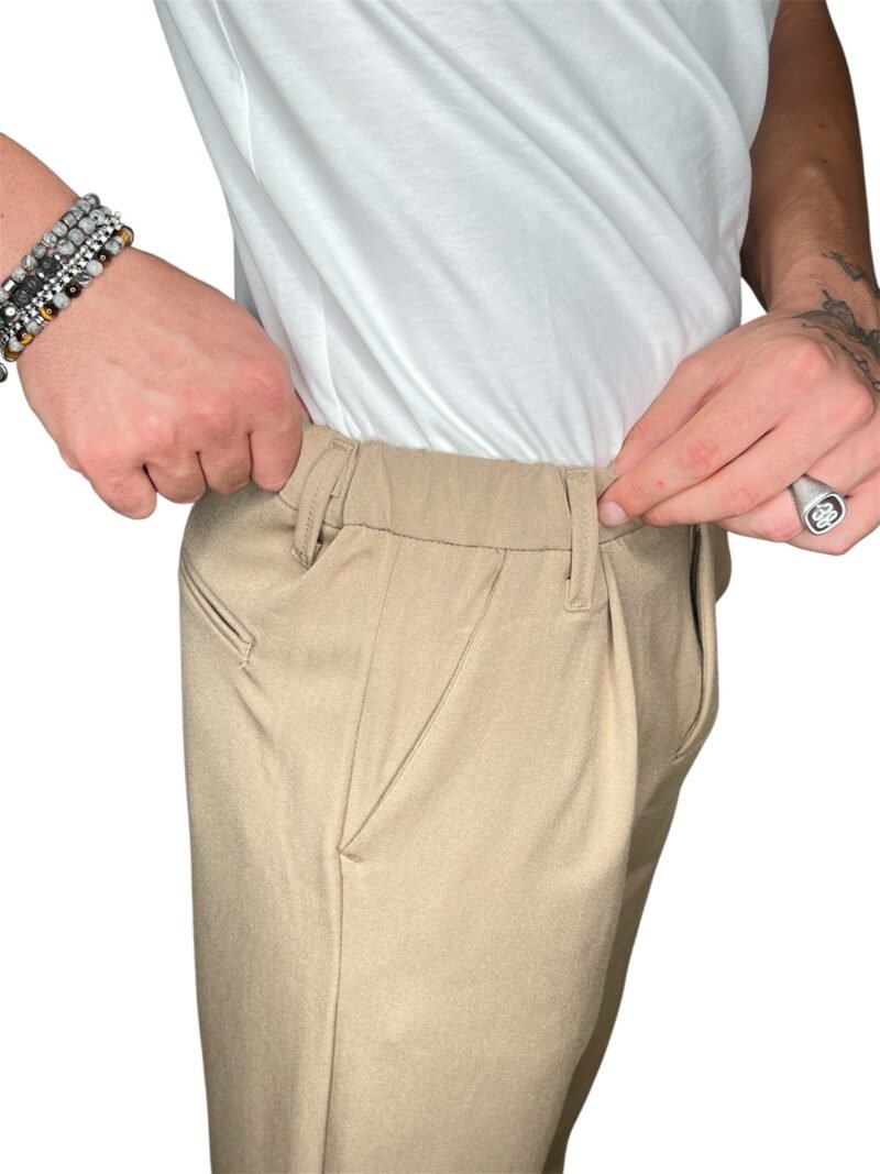 PANTALONE UOMO BEIGE ELEGANTE CON ELASTICO IN VITA - immagine 4
