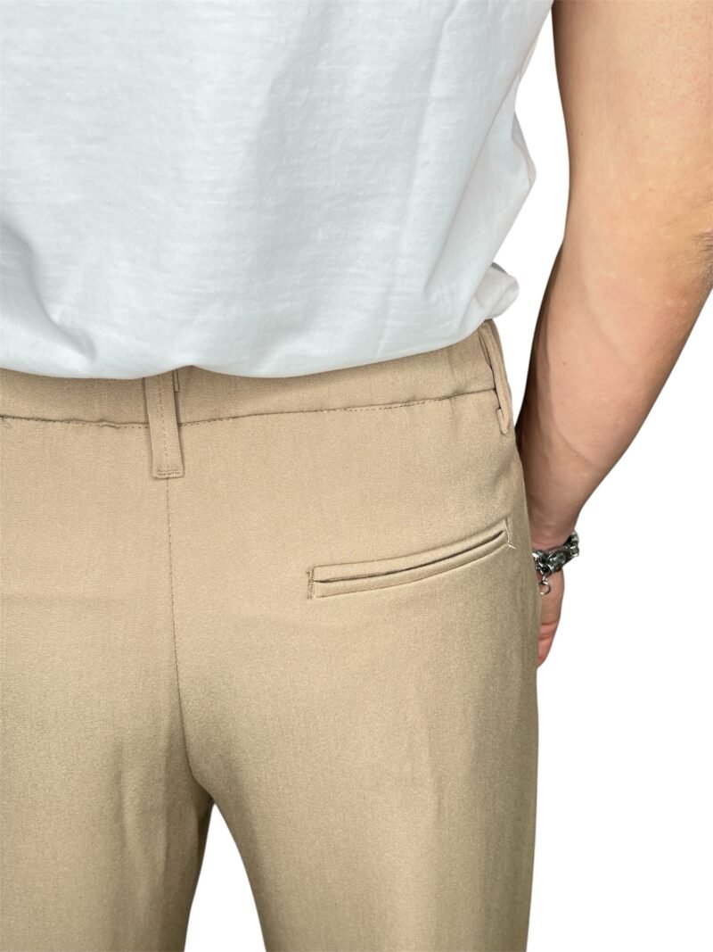 PANTALONE UOMO BEIGE ELEGANTE CON ELASTICO IN VITA - immagine 3
