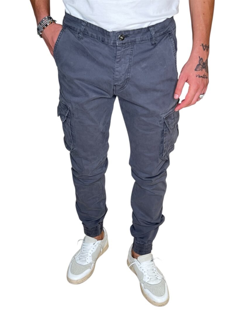 PANTALONE CARGO GRIGIO CON TASCONI