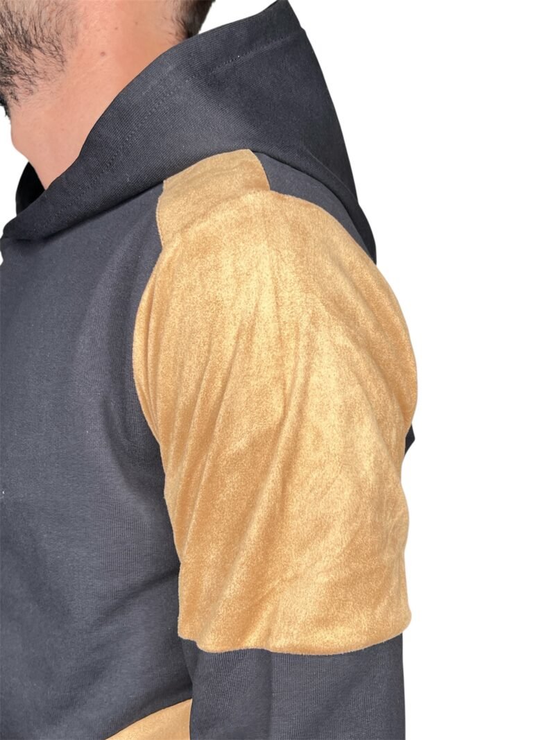 FELPA UOMO BICOLORE NERO CAMMELLO CAPPUCCIO E TASCHE ZIP - immagine 4