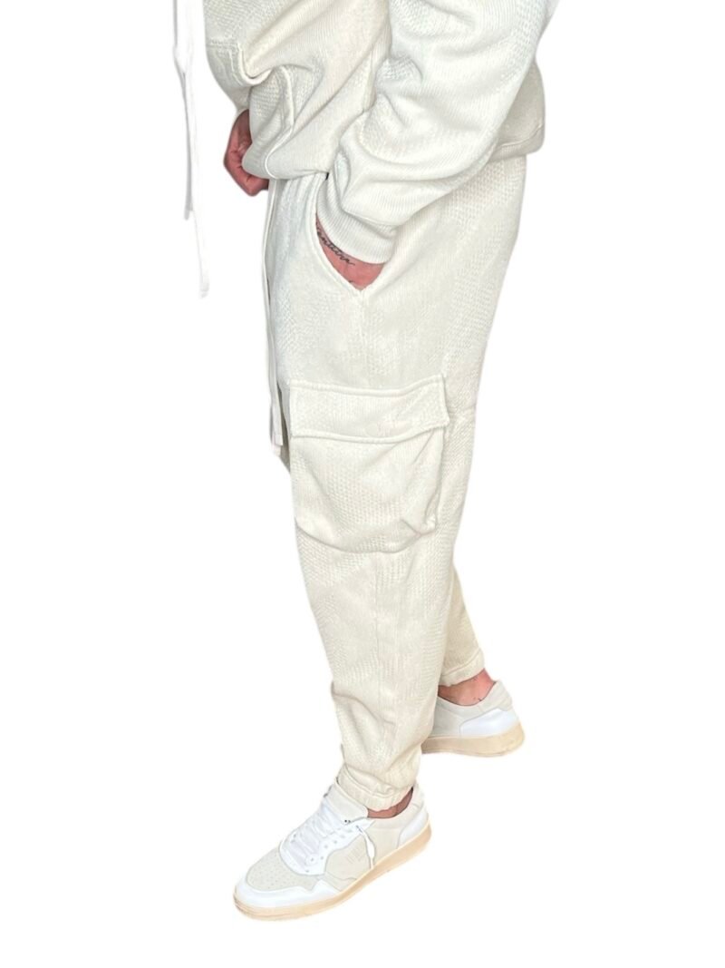 TUTA UOMO EFFETTO MAGLIA CON CARGO PANTS PANNA - immagine 10