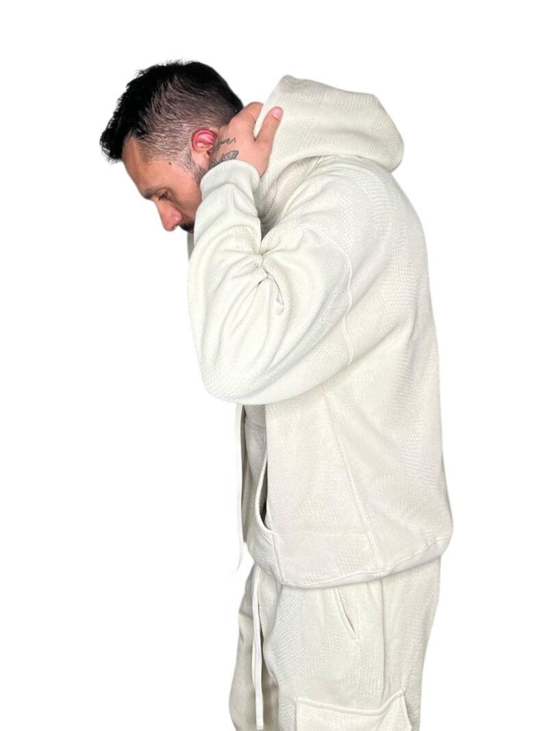 TUTA UOMO EFFETTO MAGLIA CON CARGO PANTS PANNA - immagine 4