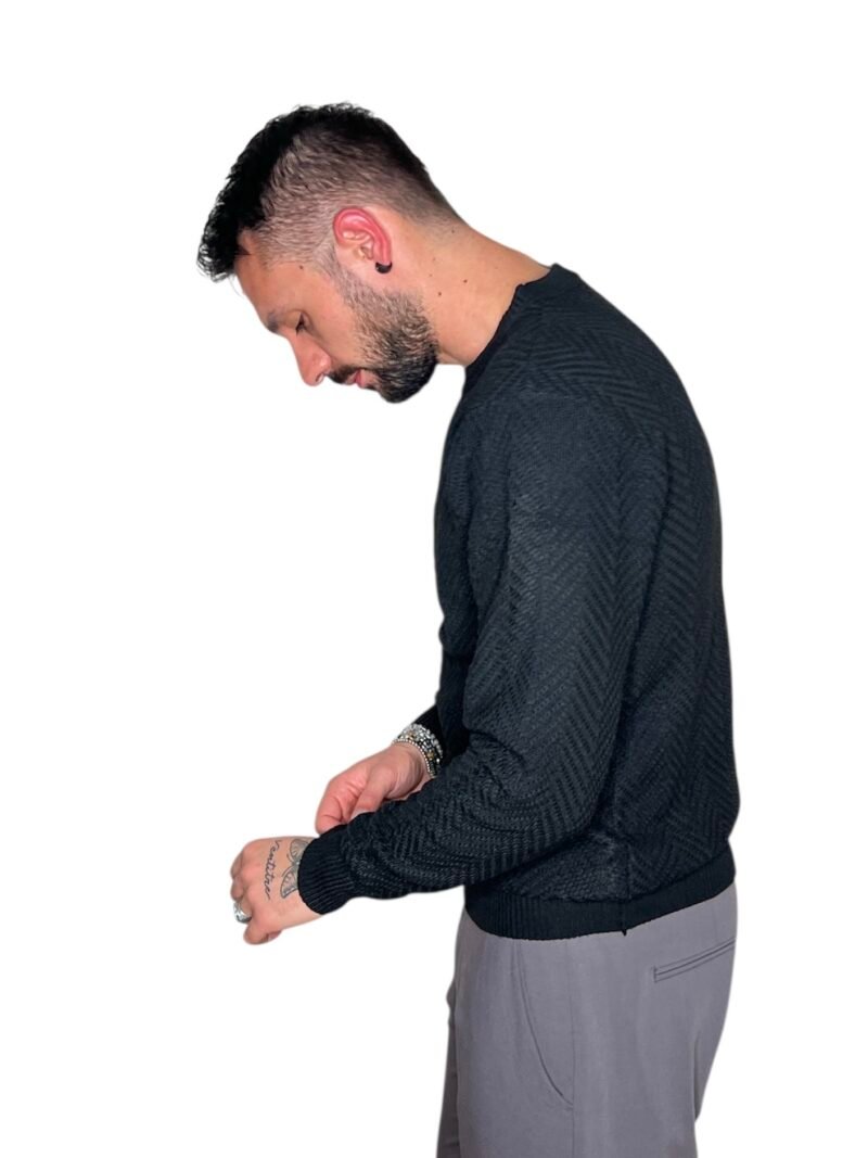 MAGLIONE GIROCOLLO NERO - immagine 4